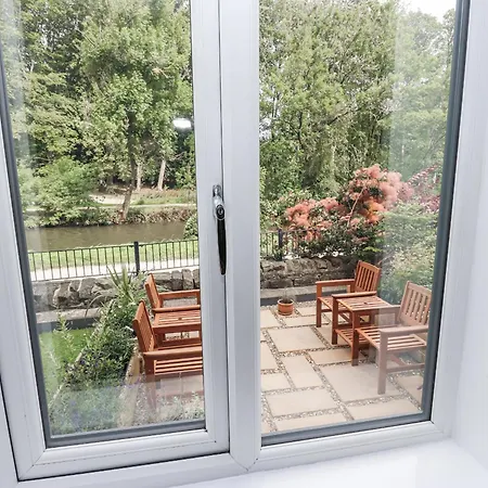 Canal View Apartman *