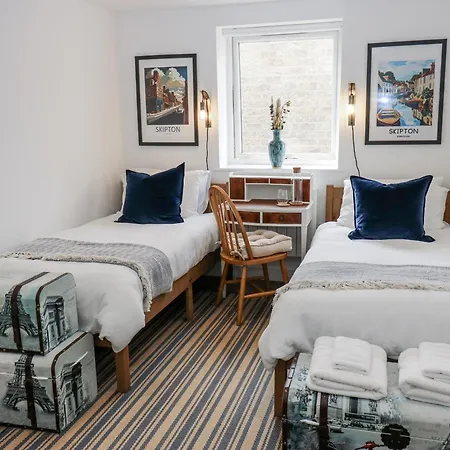 Canal View * Skipton