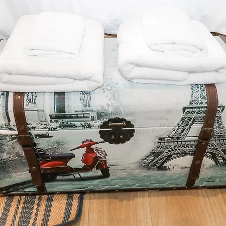 Canal View Апартаменты *