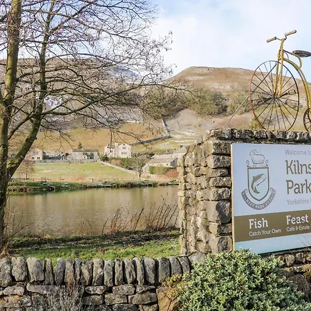 Canal View Скиптон